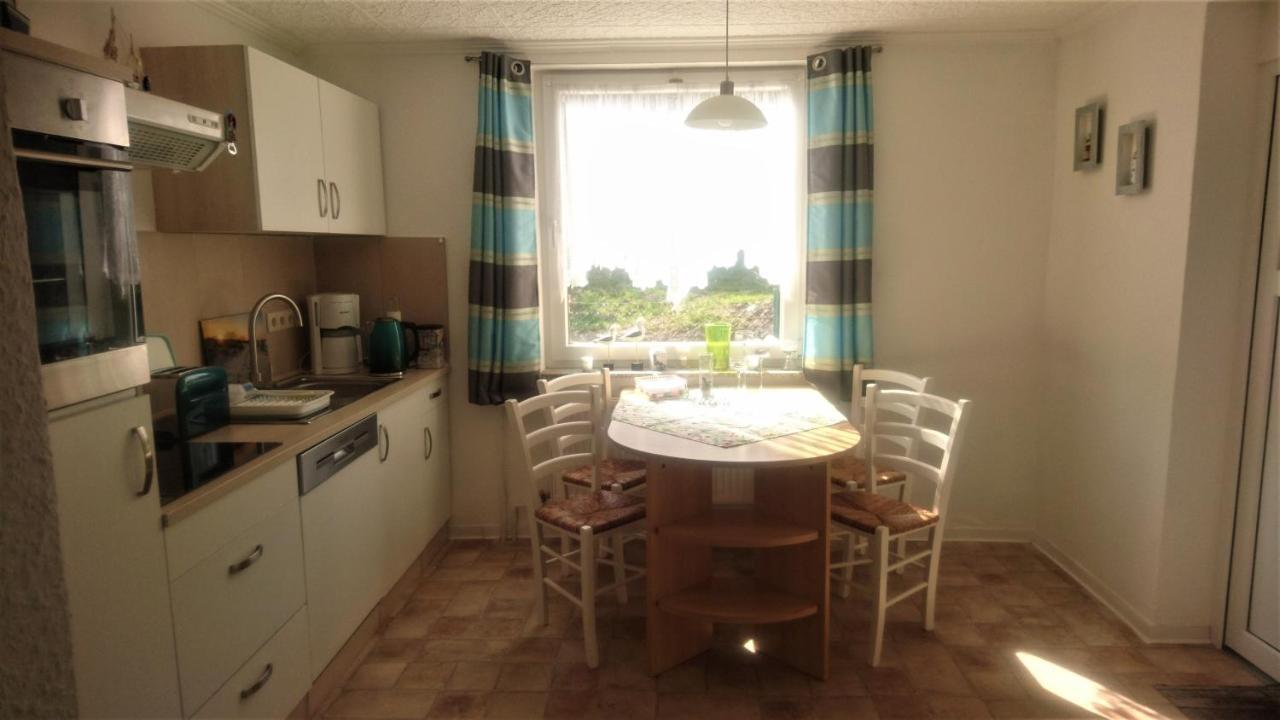 Ferienwohnung Neuensien Sellin  Buitenkant foto