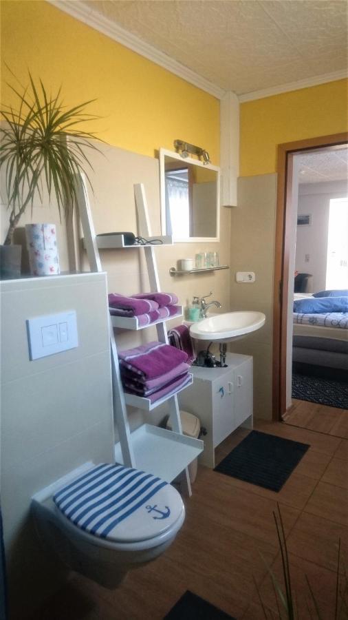 Ferienwohnung Neuensien Sellin  Buitenkant foto
